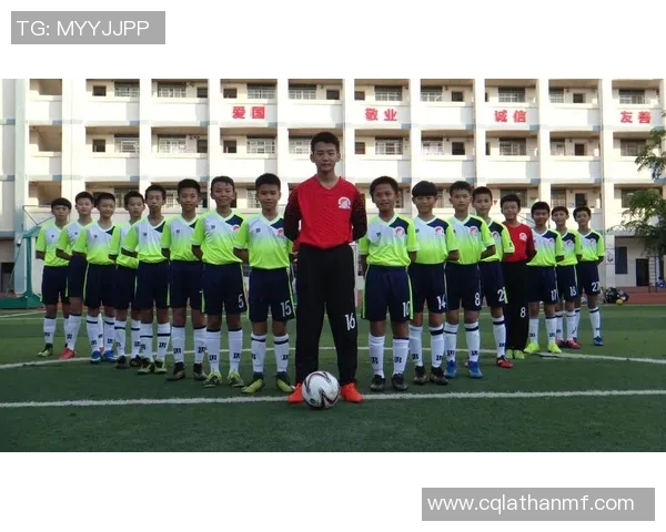 上海足球队在亚运会积分榜上以82分稳居第一名展现强劲实力 上海足球队在亚运会积分榜上以82分稳居第一名展现强劲实力